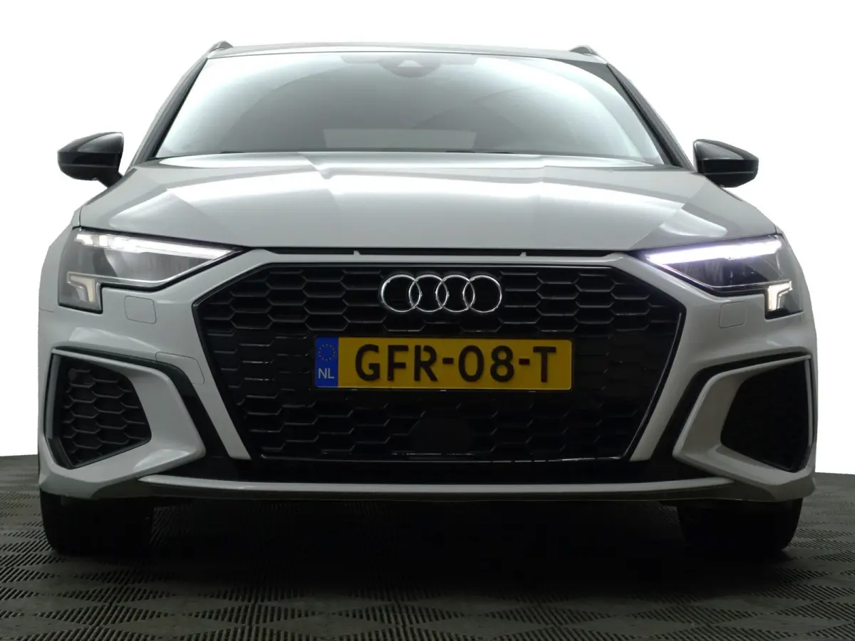 45 TFSI e S edition Competition- Xenon Led, Carplay, Android Auto, Sfeerverlichting, Dynamic Select, Privacy Glass