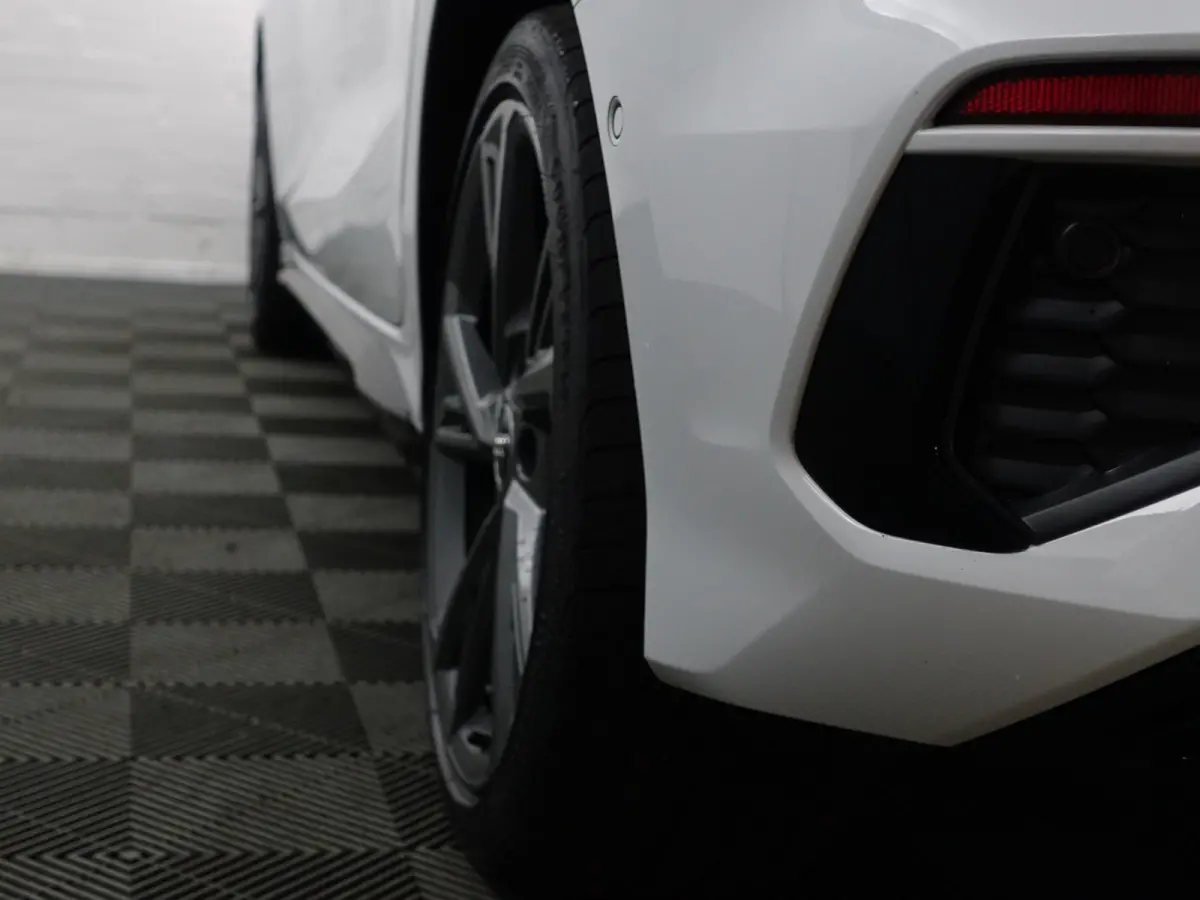 45 TFSI e S edition Competition- Xenon Led, Carplay, Android Auto, Sfeerverlichting, Dynamic Select, Privacy Glass