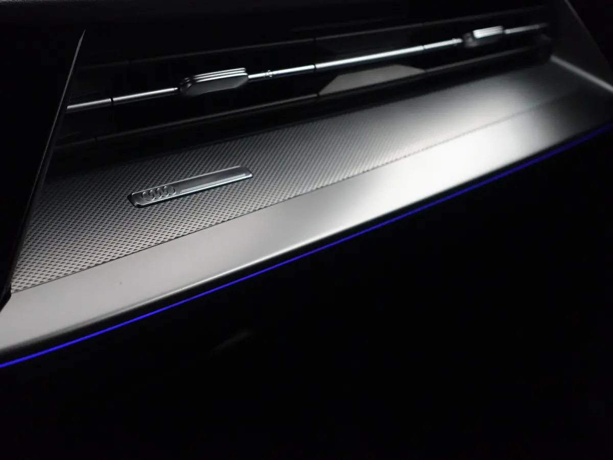 45 TFSI e S edition Competition- Xenon Led, Carplay, Android Auto, Sfeerverlichting, Dynamic Select, Privacy Glass
