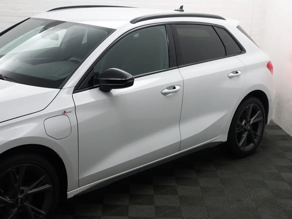 45 TFSI e S edition Competition- Xenon Led, Carplay, Android Auto, Sfeerverlichting, Dynamic Select, Privacy Glass
