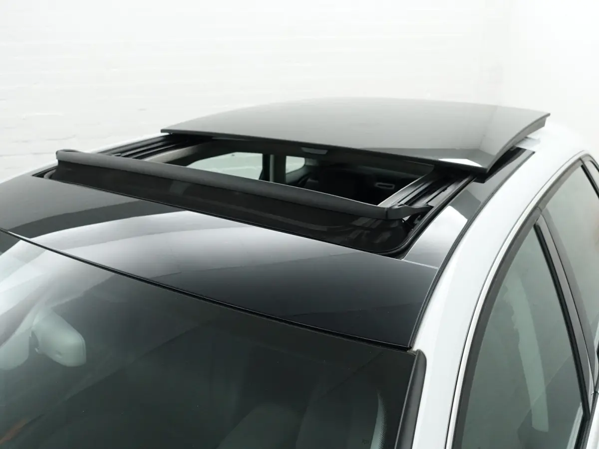 1.4 e-tron PHEV Pro Line plus Aut- Nap 99dkm, Panoramadak, Xenon Led, Keyless, Standkachel, Dynamic Select