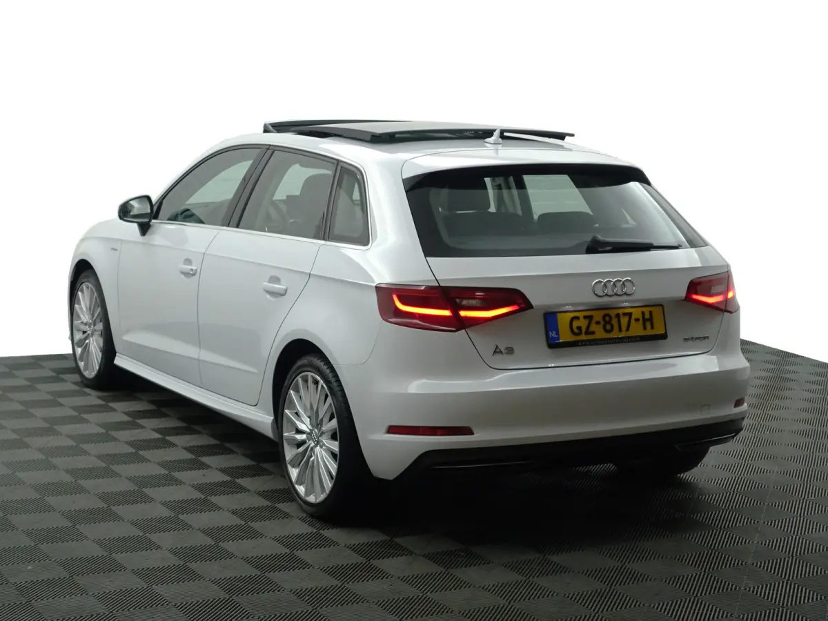 1.4 e-tron PHEV Pro Line plus Aut- Nap 99dkm, Panoramadak, Xenon Led, Keyless, Standkachel, Dynamic Select