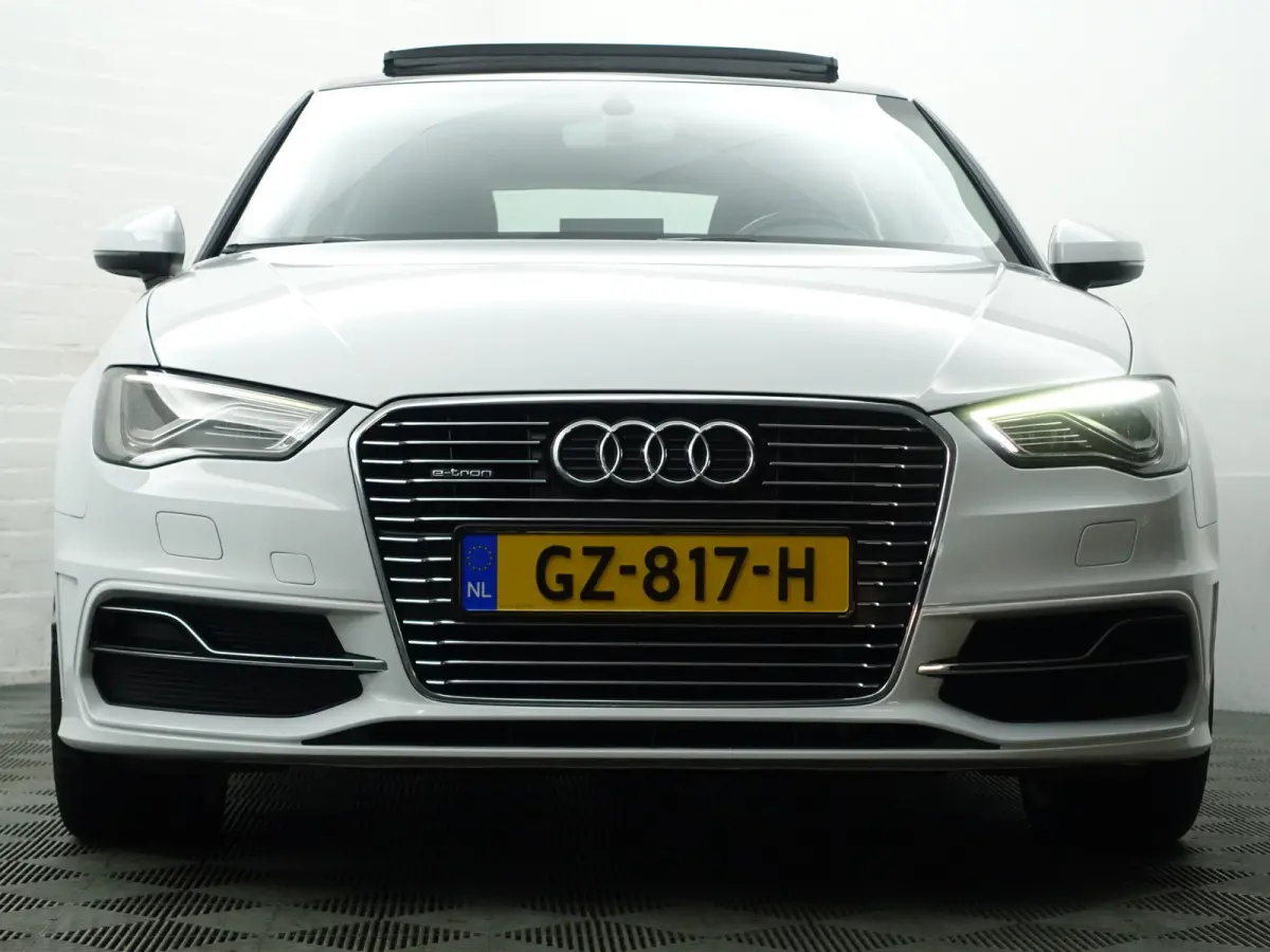 1.4 e-tron PHEV Pro Line plus Aut- Nap 99dkm, Panoramadak, Xenon Led, Keyless, Standkachel, Dynamic Select