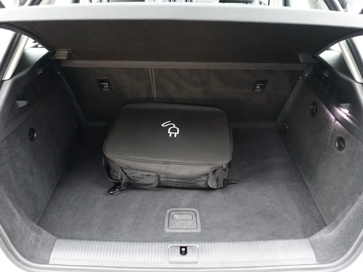 1.4 e-tron PHEV Pro Line plus Aut- Nap 99dkm, Panoramadak, Xenon Led, Keyless, Standkachel, Dynamic Select