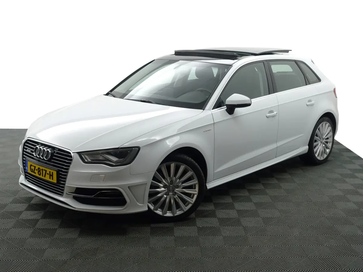 1.4 e-tron PHEV Pro Line plus Aut- Nap 99dkm, Panoramadak, Xenon Led, Keyless, Standkachel, Dynamic Select