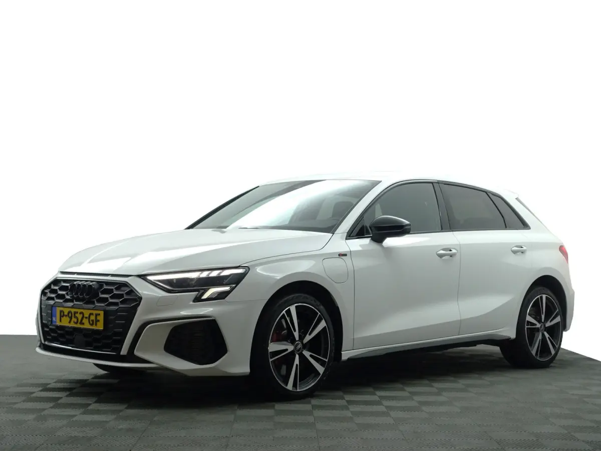 45 TFSI e S edition Competition Aut- Carplay, Xenon Led, Ada Cruise, Dynamic Select, Standkachel, Virtual Cockpit
