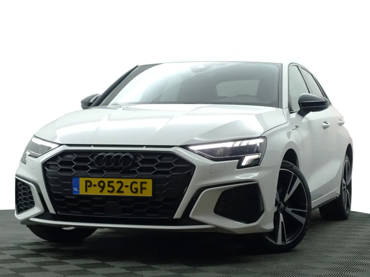 45 TFSI e S edition Competition Aut- Carplay, Xenon Led, Ada Cruise, Dynamic Select, Standkachel, Virtual Cockpit