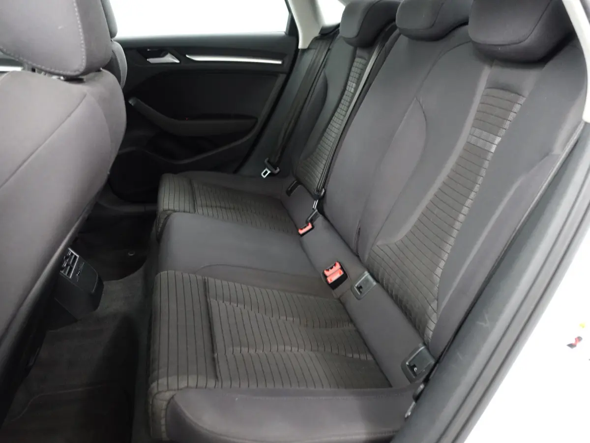 1.4 TFSI Pro Line S- Panoramadak, Dynamic Select, Stoelverwarming, Park Assist, Xenon Led, Sport Interieur