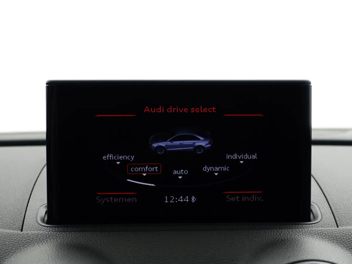 1.4 TFSI Pro Line S- Panoramadak, Dynamic Select, Stoelverwarming, Park Assist, Xenon Led, Sport Interieur