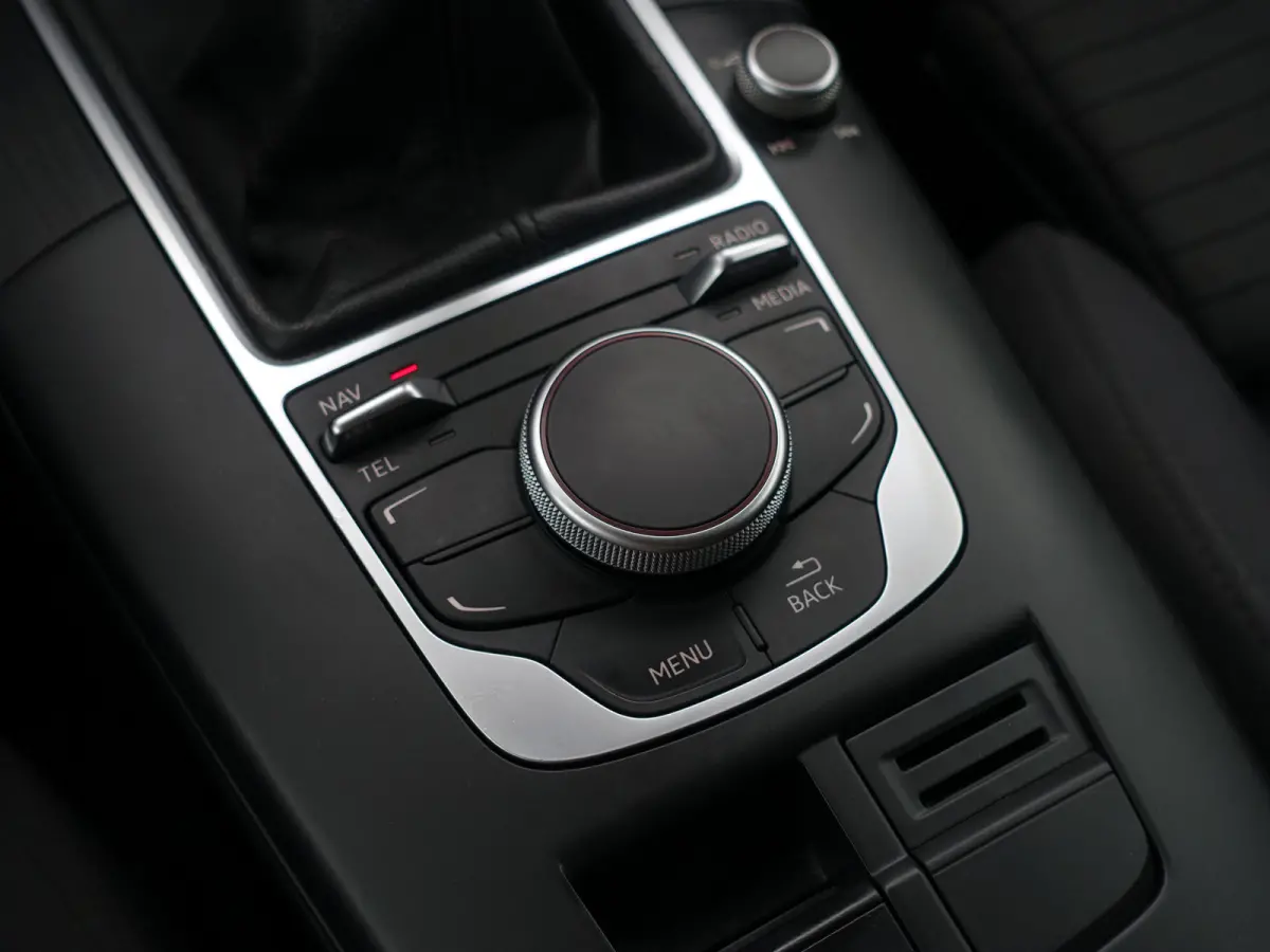 1.4 TFSI Pro Line S- Panoramadak, Dynamic Select, Stoelverwarming, Park Assist, Xenon Led, Sport Interieur