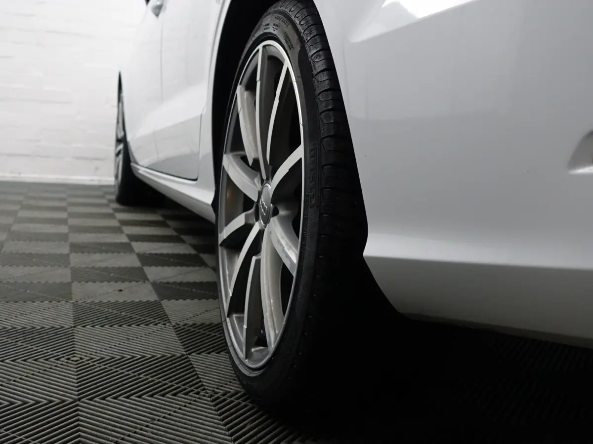 1.4 TFSI Pro Line S- Panoramadak, Dynamic Select, Stoelverwarming, Park Assist, Xenon Led, Sport Interieur