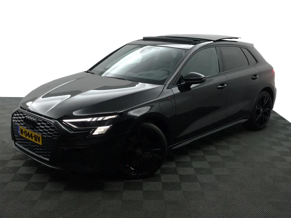 45 TFSI e S Competition Black Optic Aut- Panoramadak, Sfeerverlichting, Bang Olufsen, CarPlay, Dynamic Select