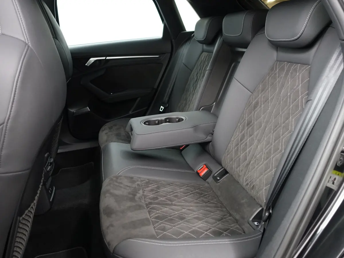 45 TFSI e S Competition Black Optic Aut- Panoramadak, Sfeerverlichting, Bang Olufsen, CarPlay, Dynamic Select