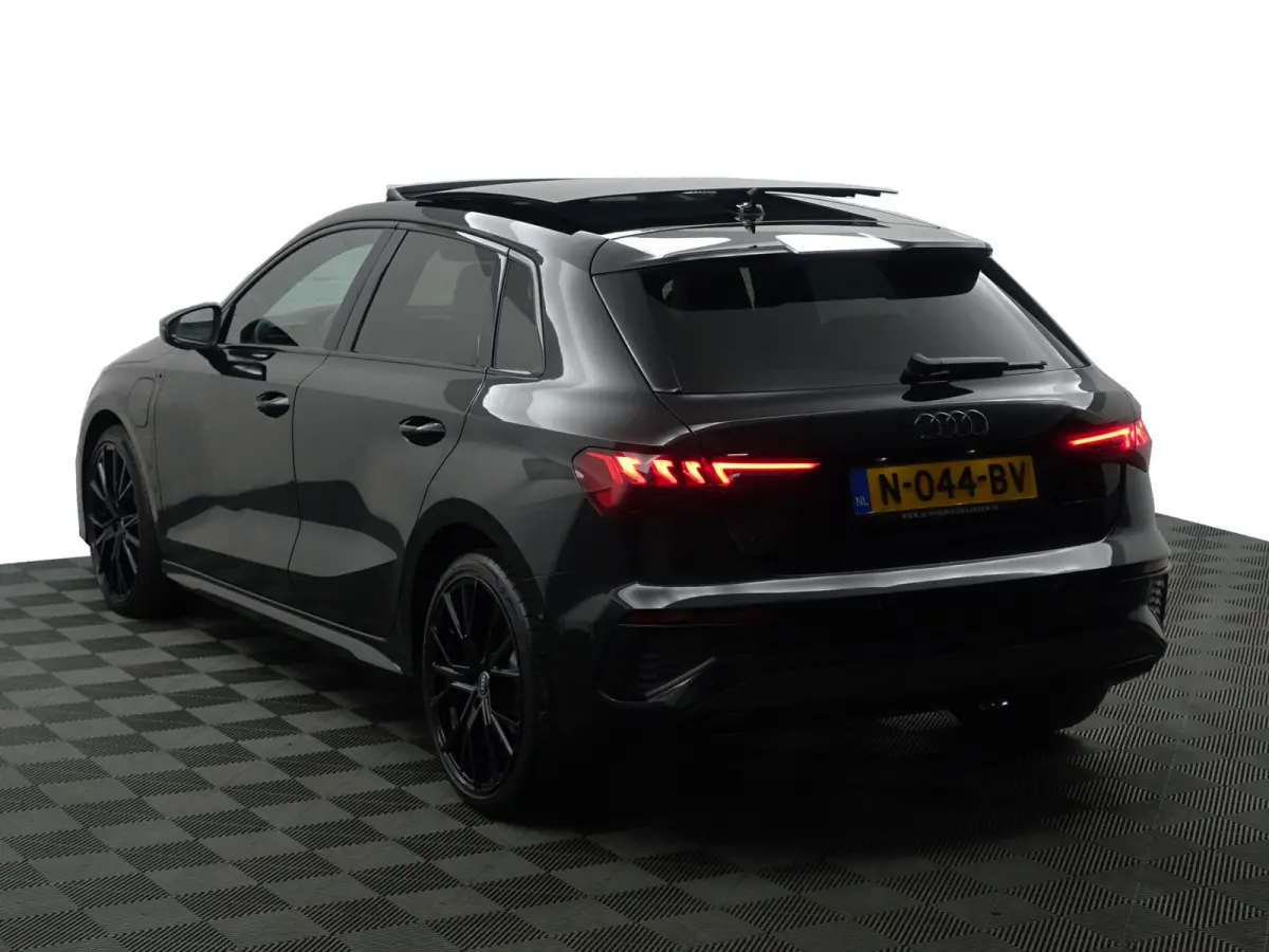 45 TFSI e S Competition Black Optic Aut- Panoramadak, Sfeerverlichting, Bang Olufsen, CarPlay, Dynamic Select