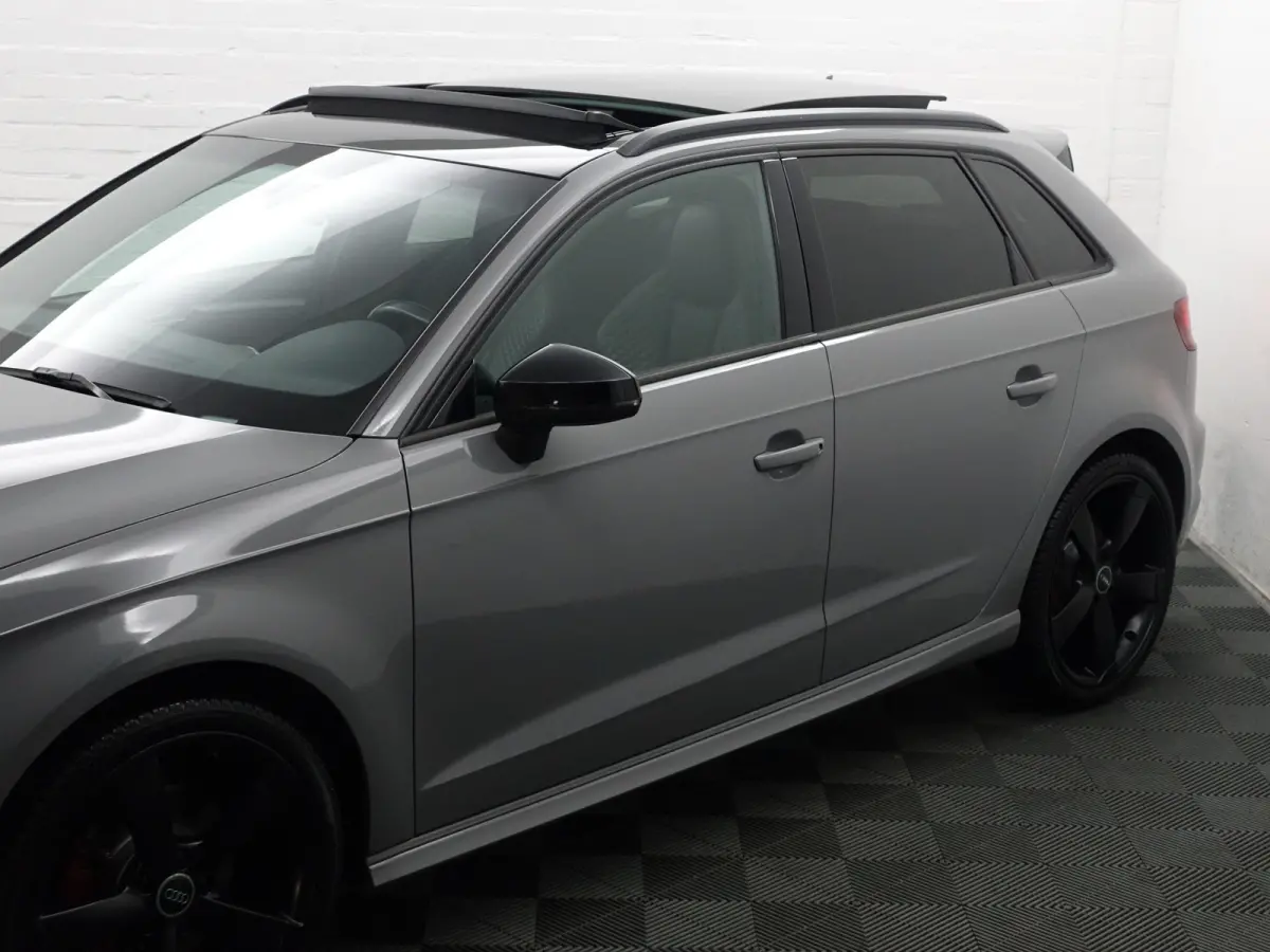1.4 e-tron S Competition Aut- RS Interieur, Panoramadak, Sfeerverlichting, Xenon Led, Keyless, Standkachel