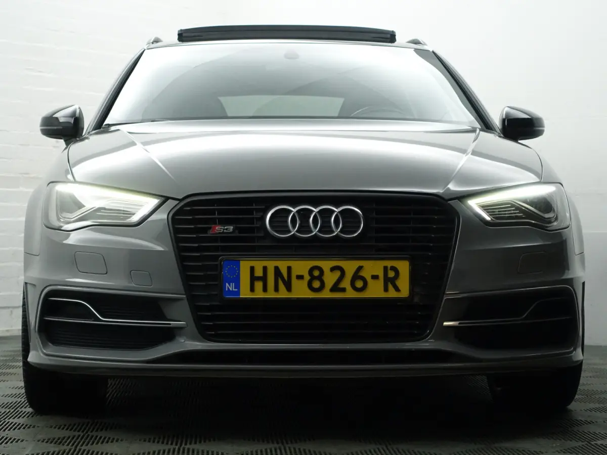 1.4 e-tron S Competition Aut- RS Interieur, Panoramadak, Sfeerverlichting, Xenon Led, Keyless, Standkachel
