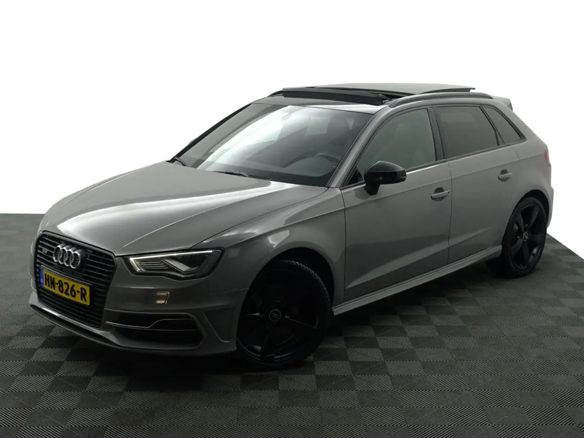 1.4 e-tron S Competition Aut- RS Interieur, Panoramadak, Sfeerverlichting, Xenon Led, Keyless, Standkachel