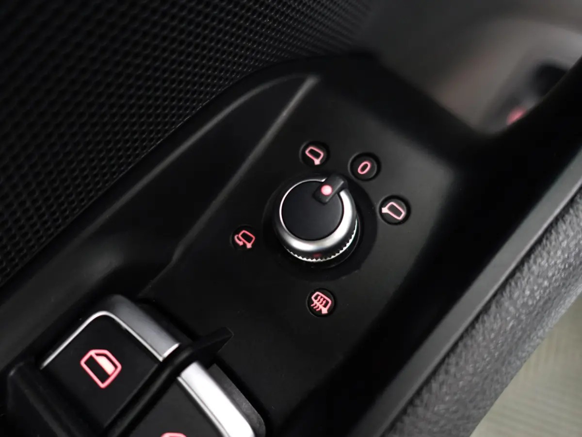 1.4 e-tron S Competition Aut- RS Interieur, Panoramadak, Sfeerverlichting, Xenon Led, Keyless, Standkachel