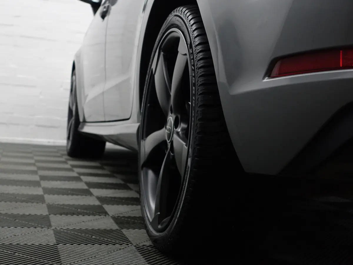 1.4 e-tron S Competition Aut- RS Interieur, Panoramadak, Sfeerverlichting, Xenon Led, Keyless, Standkachel