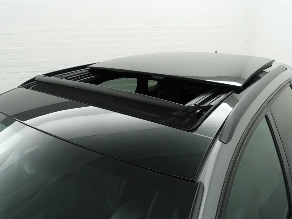 1.4 e-tron S Competition Aut- RS Interieur, Panoramadak, Sfeerverlichting, Xenon Led, Keyless, Standkachel