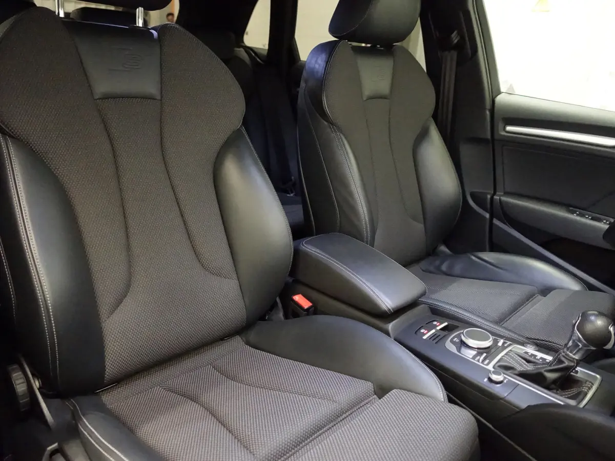 1.4 e-tron Pro Line S Aut- Facelift, Virtual Cockpit, Sport Interieur, Xenon led Matrix, Bang Olufsen, Keyless