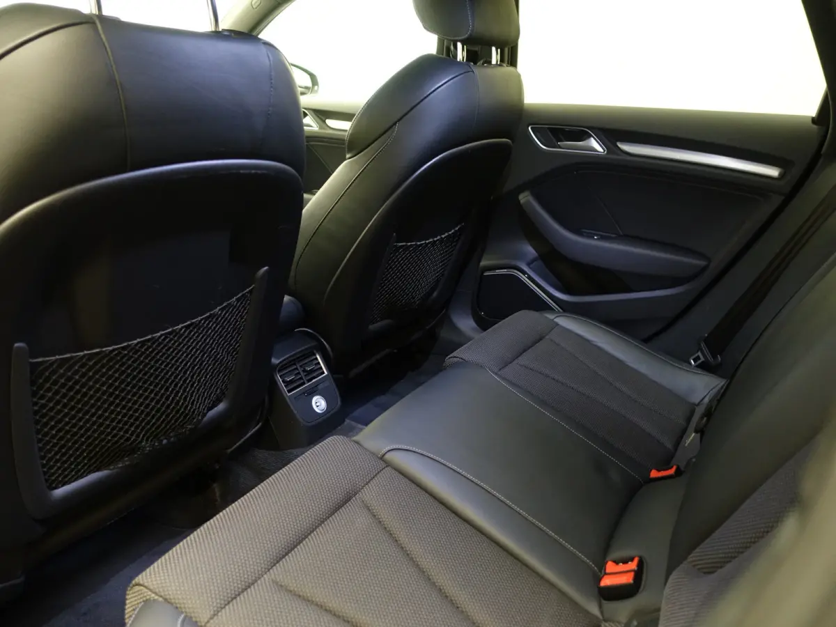 1.4 e-tron Pro Line S Aut- Facelift, Virtual Cockpit, Sport Interieur, Xenon led Matrix, Bang Olufsen, Keyless