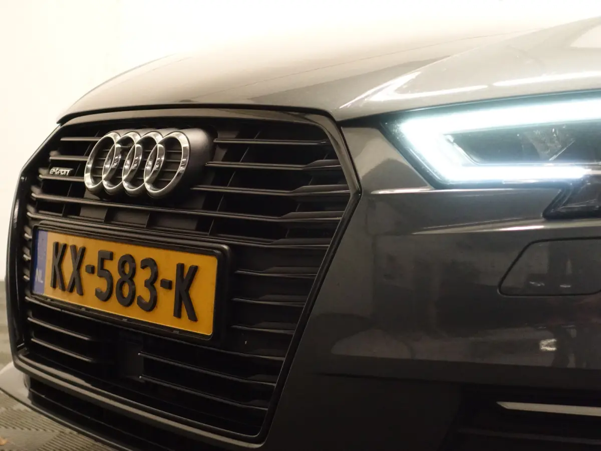 1.4 e-tron Pro Line S Aut- Facelift, Virtual Cockpit, Sport Interieur, Xenon led Matrix, Bang Olufsen, Keyless