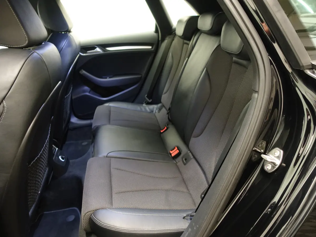 1.0 TFSI S line- Sport Leder, Xenon Led, Clima, Navi, Cruise, Dynamic Select