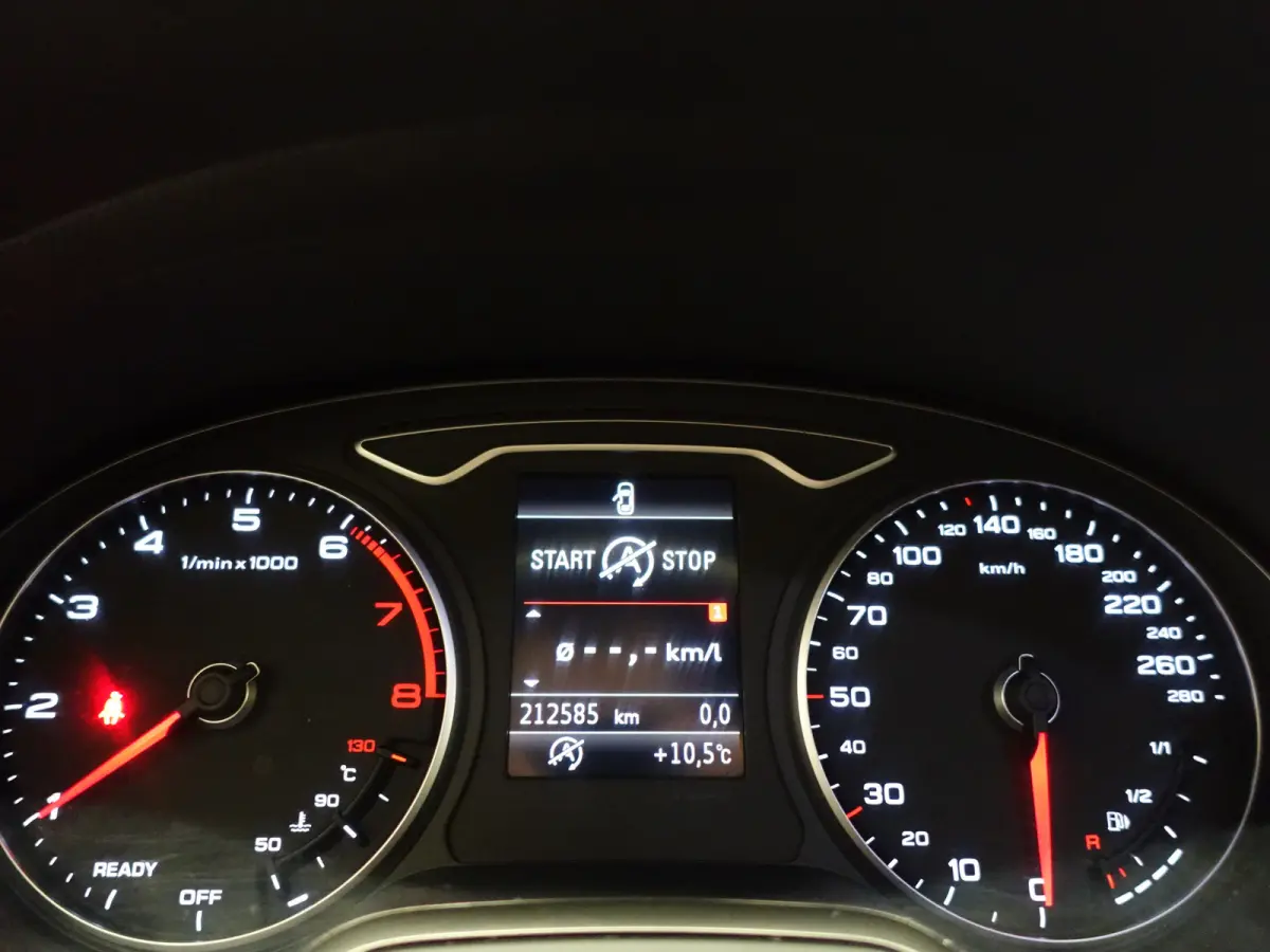 1.0 TFSI S line- Sport Leder, Xenon Led, Clima, Navi, Cruise, Dynamic Select