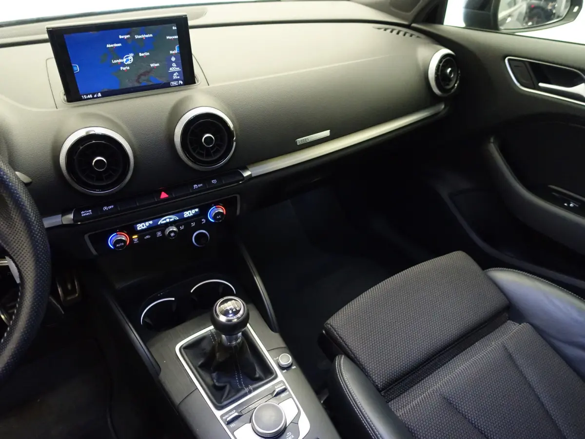 1.0 TFSI S line- Sport Leder, Xenon Led, Clima, Navi, Cruise, Dynamic Select