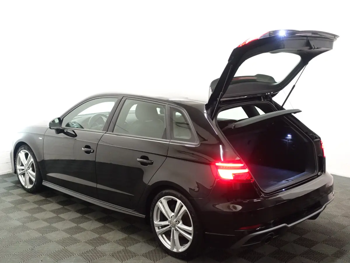 1.0 TFSI S line- Sport Leder, Xenon Led, Clima, Navi, Cruise, Dynamic Select