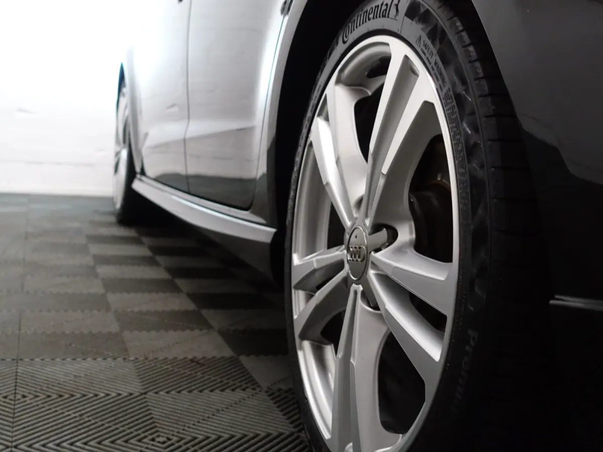 1.0 TFSI S line- Sport Leder, Xenon Led, Clima, Navi, Cruise, Dynamic Select