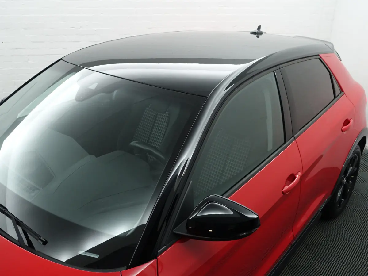 Citycarver 30 TFSI S Line Aut- Two Tone, Xenon Led, CarPlay, Virtual Cockpit, Keyless, Stoelverwarming
