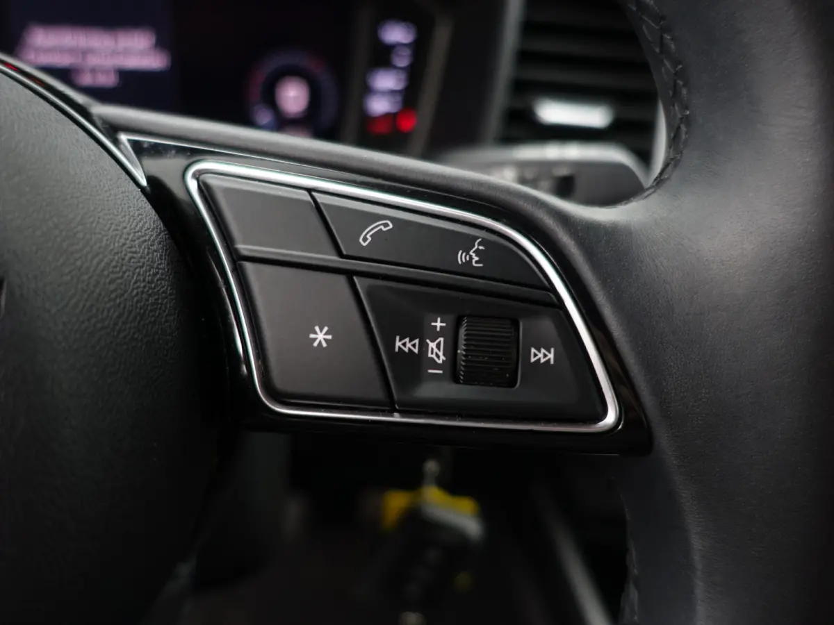 25 TFSI epic- NAP 9dkm, Carplay, Android Auto, Privacy Glass, Virtual Cockpit, Rijstrooksensor