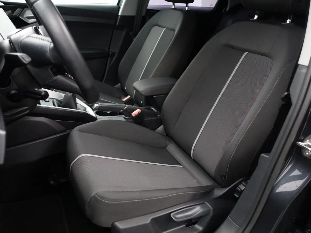 25 TFSI epic- NAP 9dkm, Carplay, Android Auto, Privacy Glass, Virtual Cockpit, Rijstrooksensor