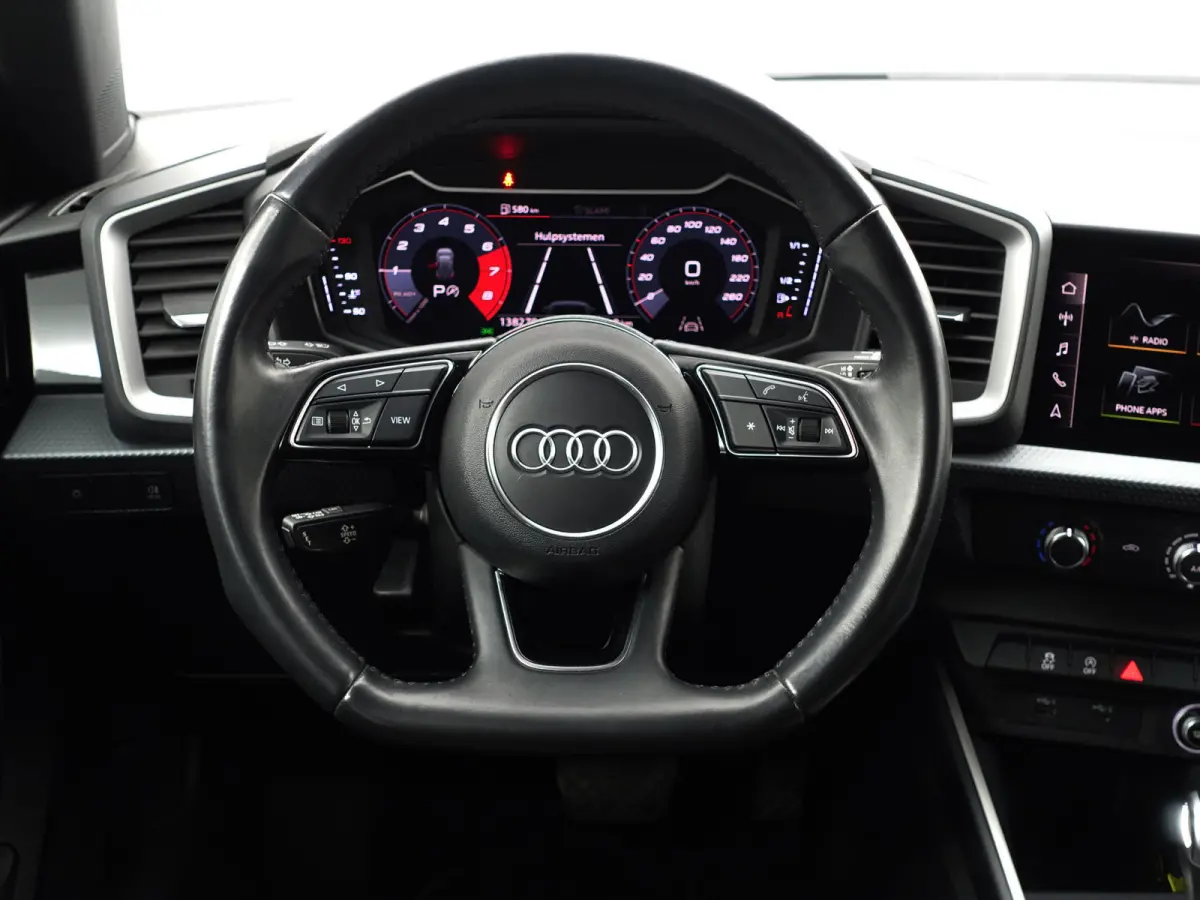30 TFSI Pro Line Aut- Two Tone, Virtual Cockpit, Keyless, Lane Assist, Cruise