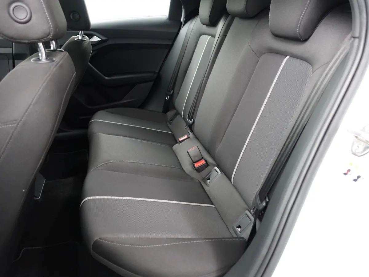 30 TFSI Pro Line Aut- Two Tone, Virtual Cockpit, Keyless, Lane Assist, Cruise
