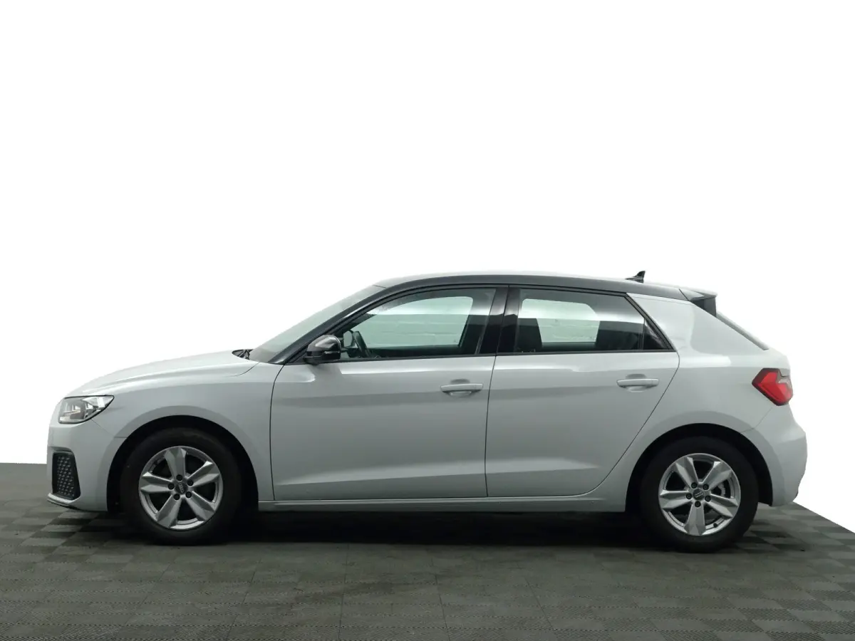30 TFSI Pro Line Aut- Two Tone, Virtual Cockpit, Keyless, Lane Assist, Cruise