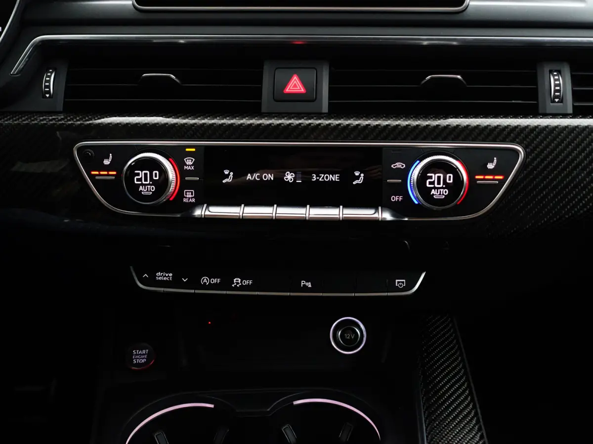 2.9 TFSI Quattro Aut- RS Dynamic, Carbon Package, Ceramic, Bang Olufsen, Stoelmassage, Head Up, Memory