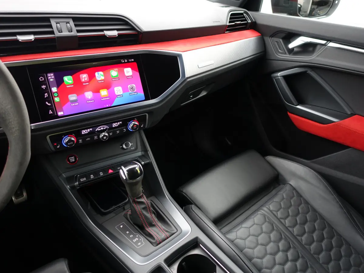 RSQ3 TFSI 400pk RS Dynamic+ Black Optic Aut- Carbon, Sfeerverlichting, Xenon Led Matrix, Keyless, Alcantara Afwerking, Ada Cruise