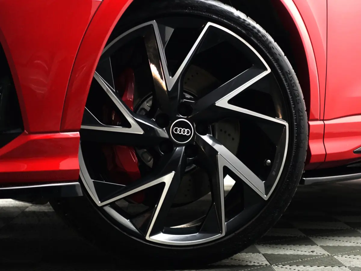 RSQ3 TFSI 400pk RS Dynamic+ Black Optic Aut- Carbon, Sfeerverlichting, Xenon Led Matrix, Keyless, Alcantara Afwerking, Ada Cruise