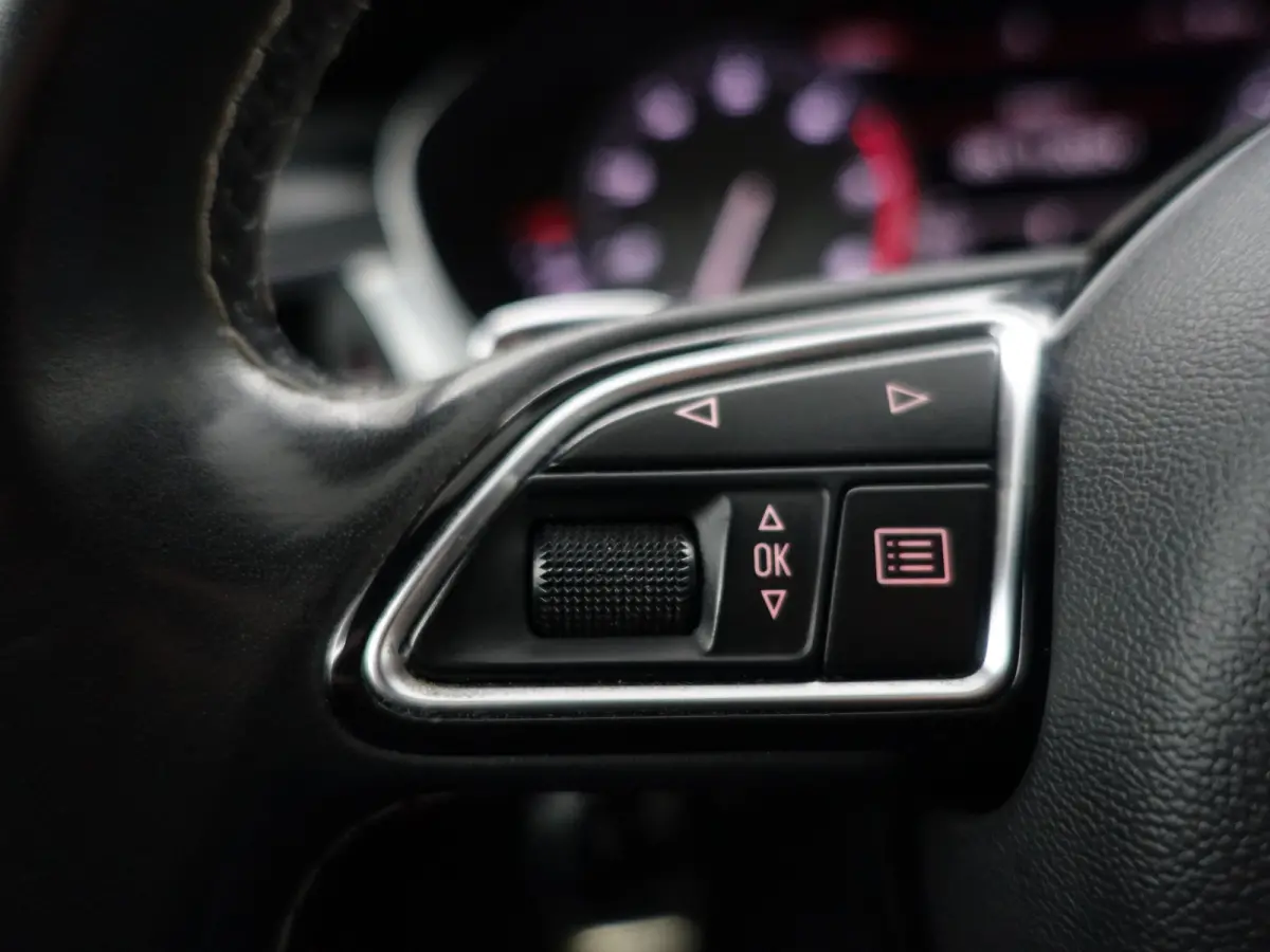 4.0 TFSI Performance Quattro Pro Line Plus- Ceramic remmen, Carbon, Design Interieur, Head Up, Xenon Led, Memory