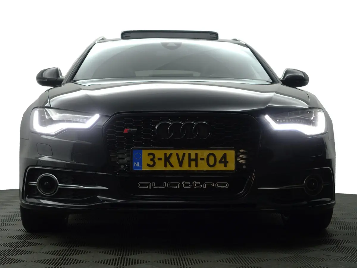 4.0 TFSI Performance Quattro Pro Line Plus- Ceramic remmen, Carbon, Design Interieur, Head Up, Xenon Led, Memory