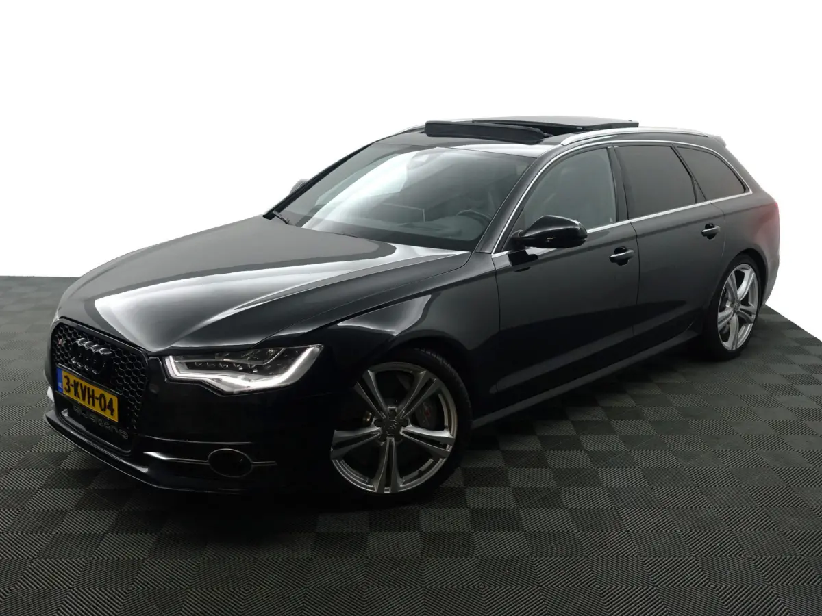 4.0 TFSI Performance Quattro Pro Line Plus- Ceramic remmen, Carbon, Design Interieur, Head Up, Xenon Led, Memory