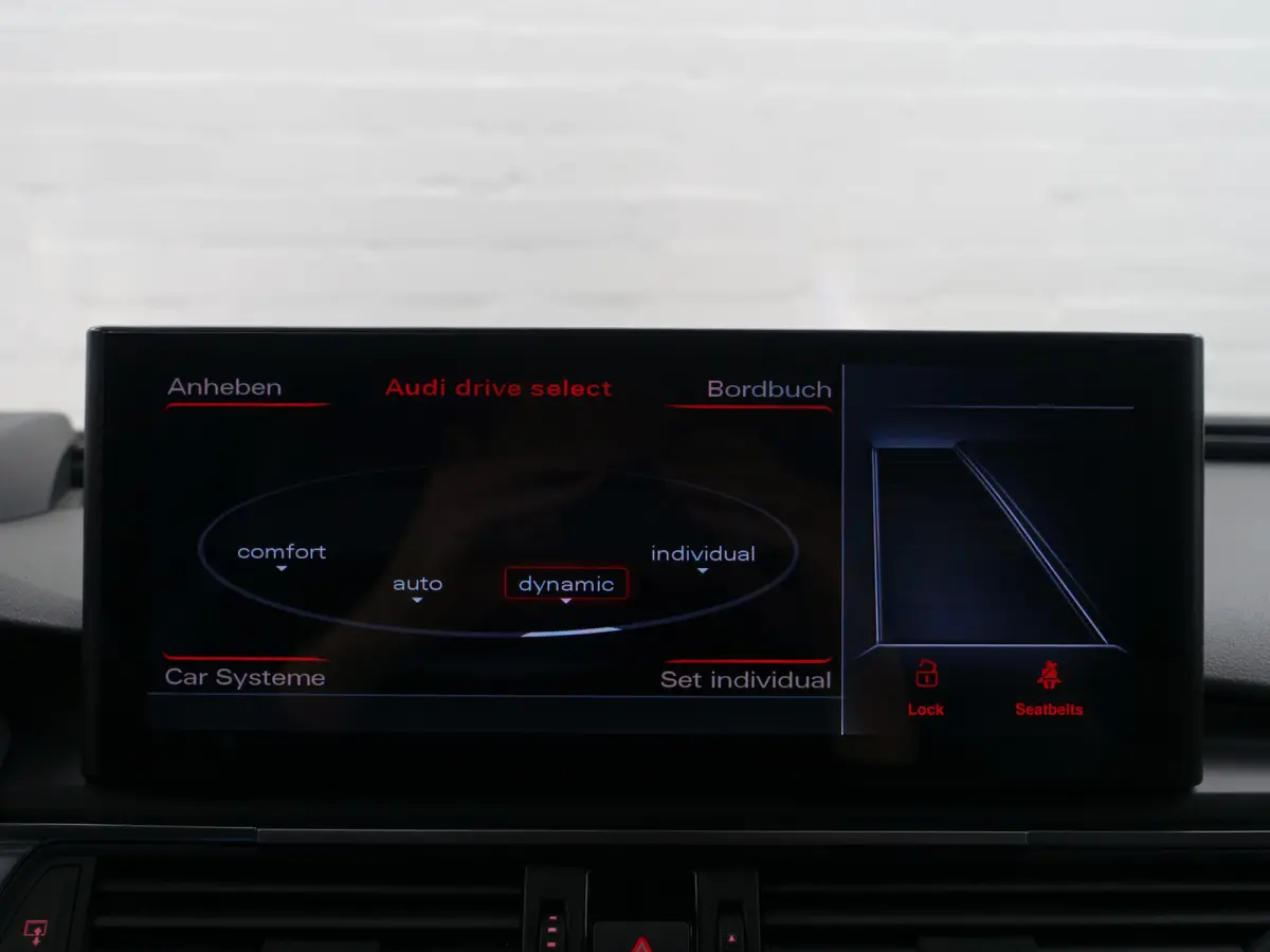 4.0 TFSI Performance Quattro Pro Line Plus- Ceramic remmen, Carbon, Design Interieur, Head Up, Xenon Led, Memory