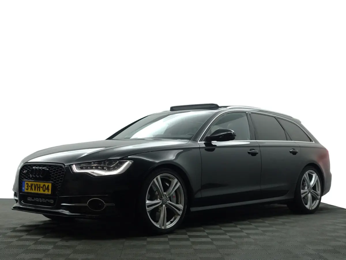 4.0 TFSI Performance Quattro Pro Line Plus- Ceramic remmen, Carbon, Design Interieur, Head Up, Xenon Led, Memory