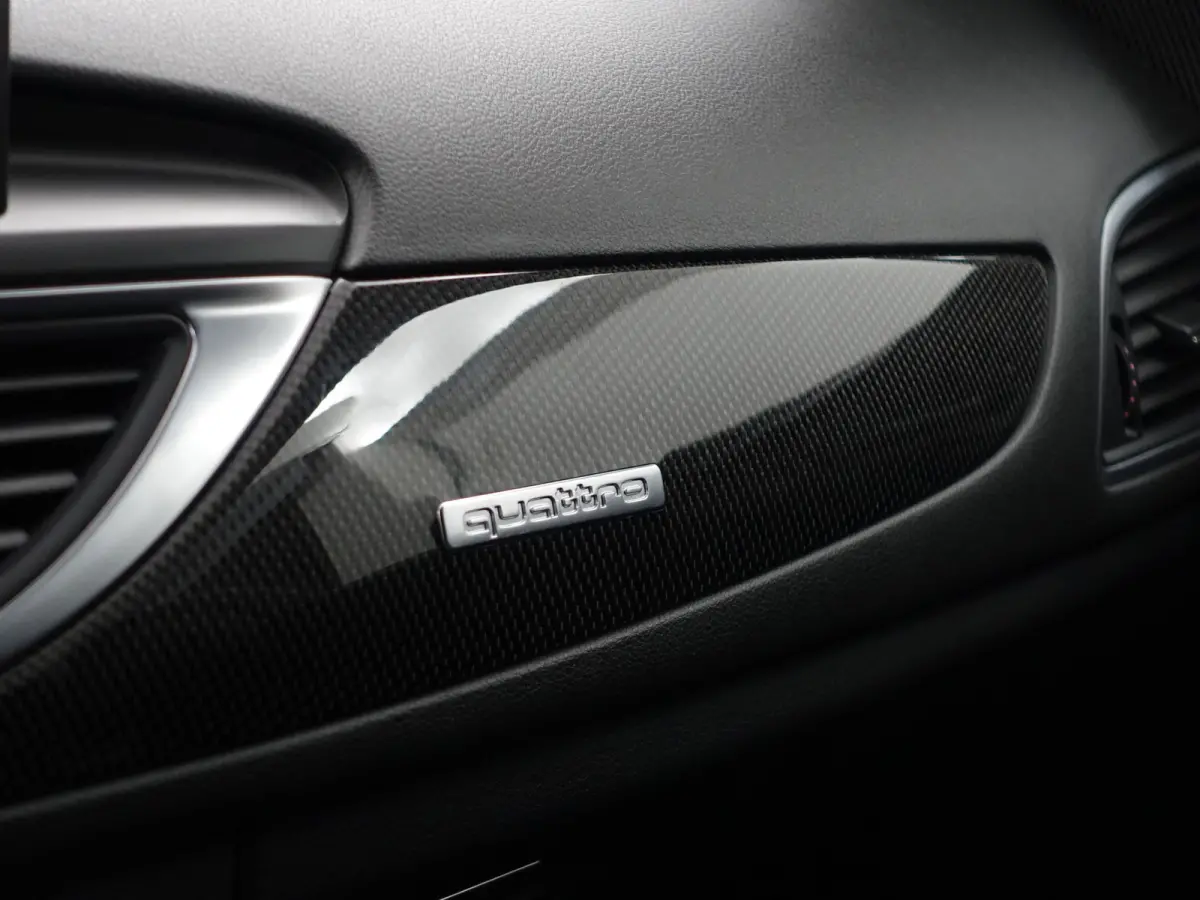 4.0 TFSI Performance Quattro Pro Line Plus- Ceramic remmen, Carbon, Design Interieur, Head Up, Xenon Led, Memory