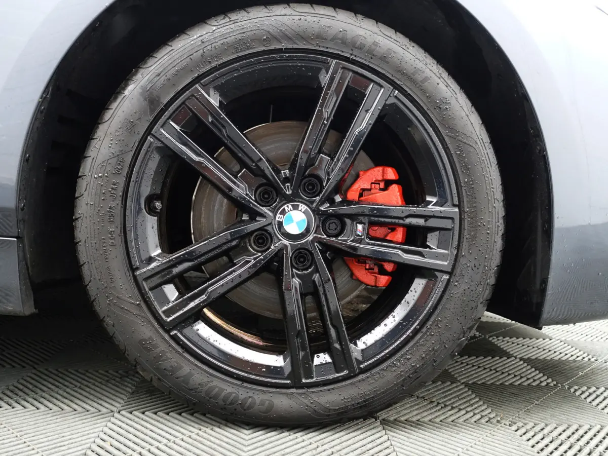 118i M Sport Performance Aut- Carplay, Android Auto, Xenon Led, Sfeerverlichting, Stoelverwarming, Shadowline
