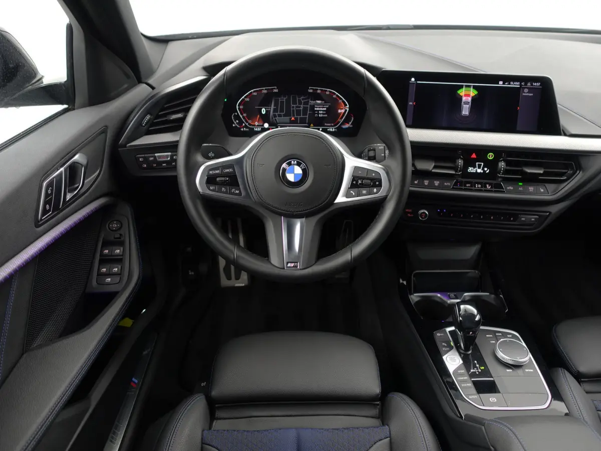 118i M Sport Performance Aut- Carplay, Android Auto, Xenon Led, Sfeerverlichting, Stoelverwarming, Shadowline