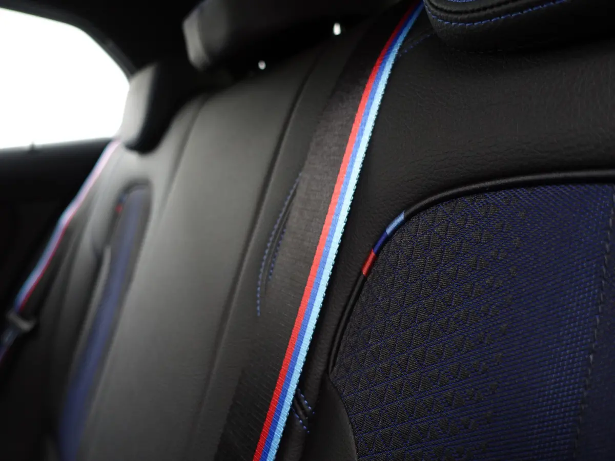 118i M Sport Performance Aut- Carplay, Android Auto, Xenon Led, Sfeerverlichting, Stoelverwarming, Shadowline